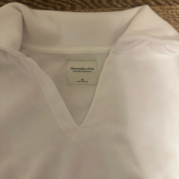 Abercrombie & Fitch Cropped Pullover - Picture 2 of 2